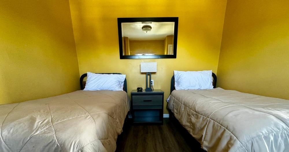 Carmel Wayfarer Inn